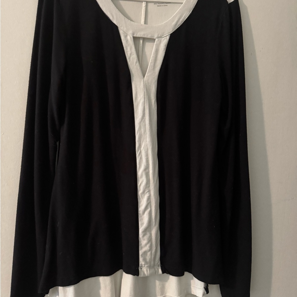 Grace Black and White Long Sleeve Top